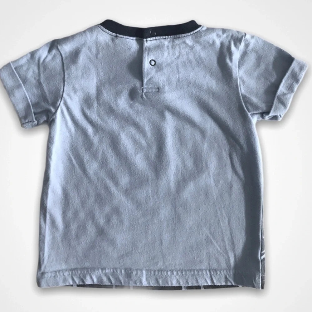 2/$15🥳 Disney Mickey Mouse Short Sleeve Shirt - Picture 3 of 4